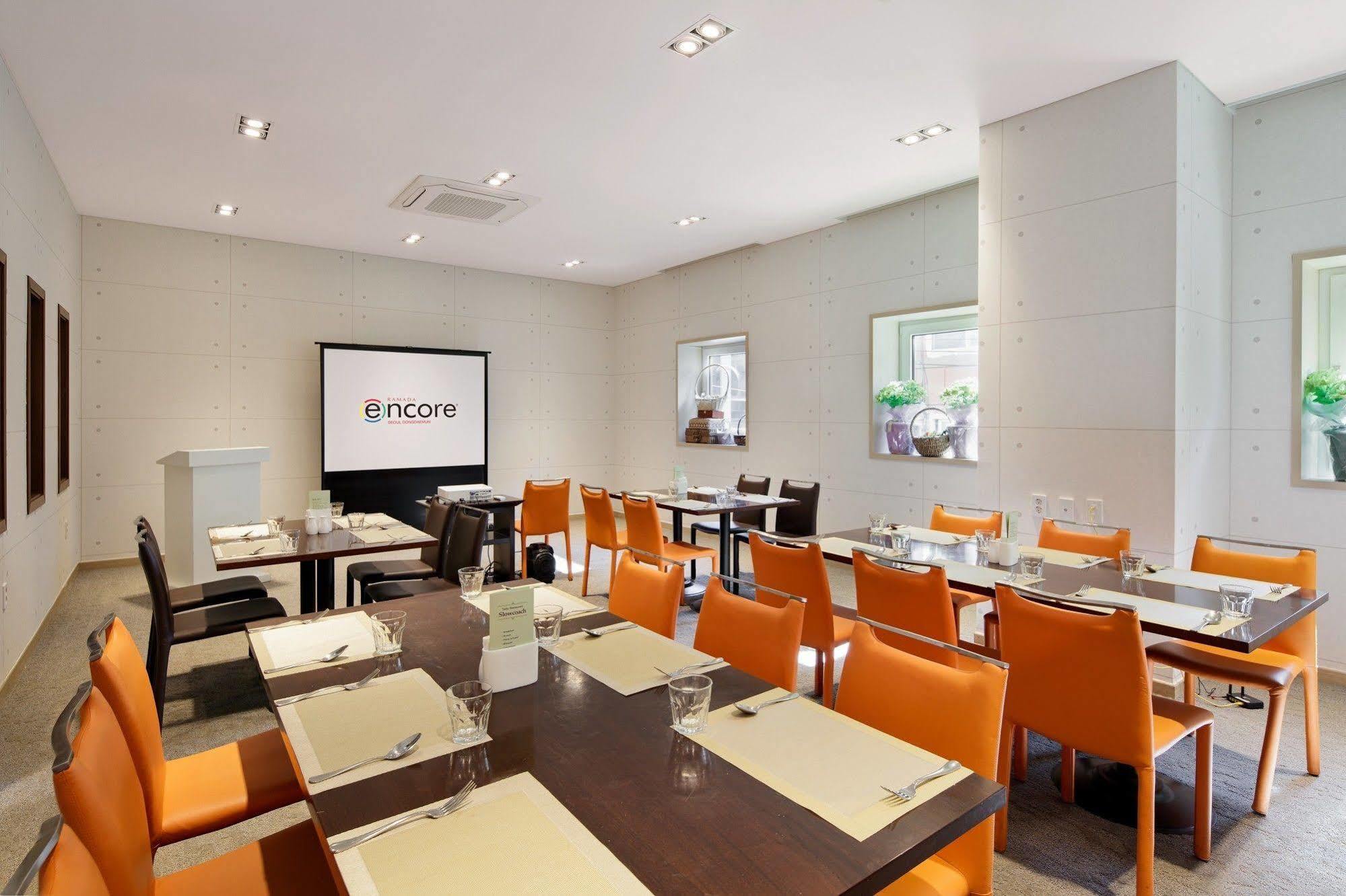 Ramada Encore By Wyndham Seoul Dongdaemun Bagian luar foto