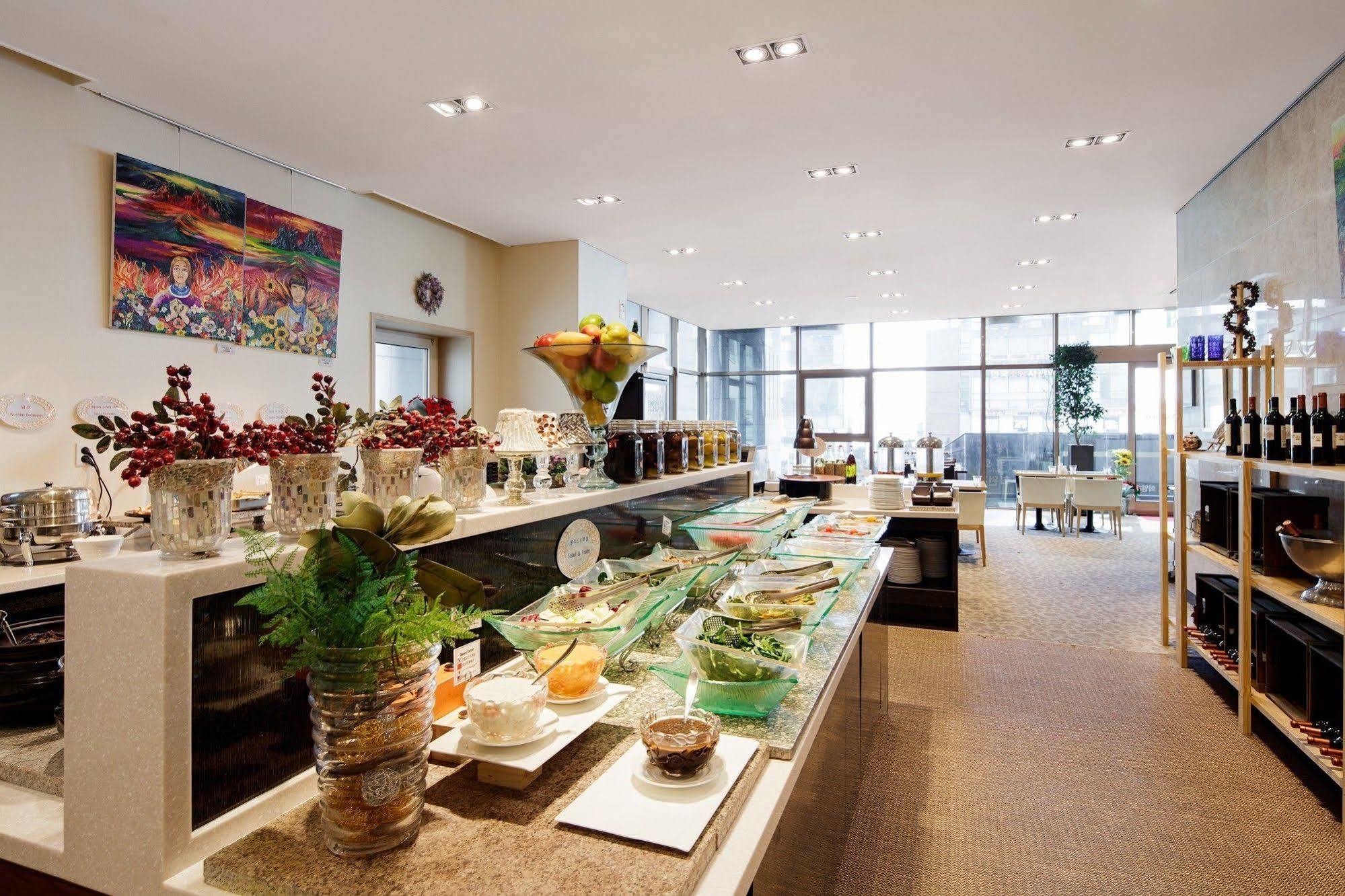 Ramada Encore By Wyndham Seoul Dongdaemun Bagian luar foto