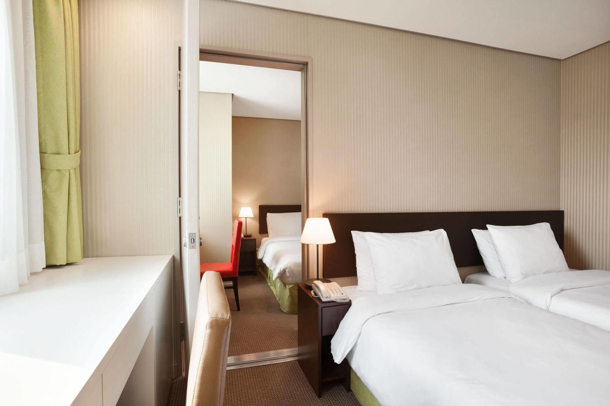 Ramada Encore By Wyndham Seoul Dongdaemun Bagian luar foto