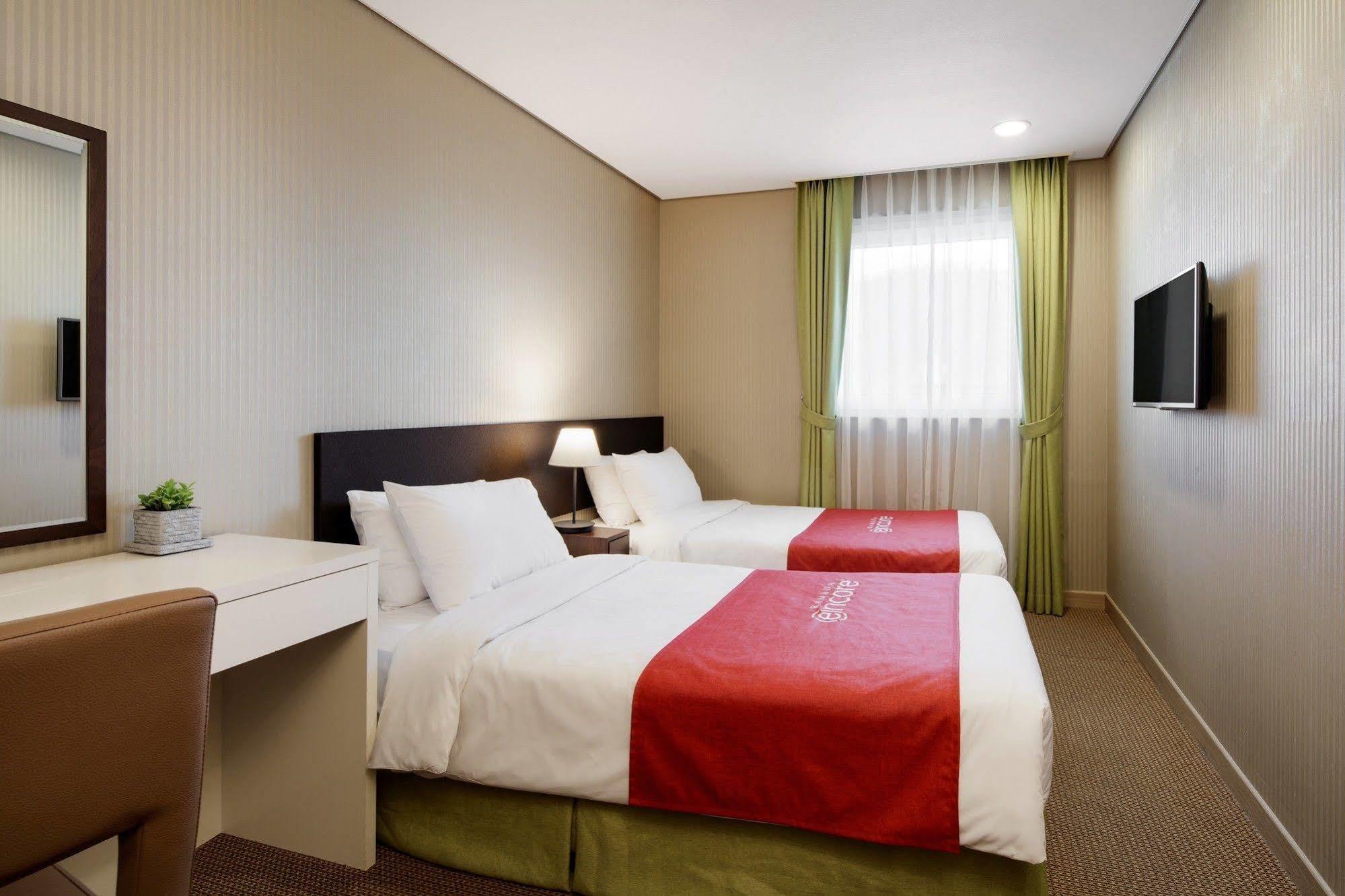 Ramada Encore By Wyndham Seoul Dongdaemun Bagian luar foto