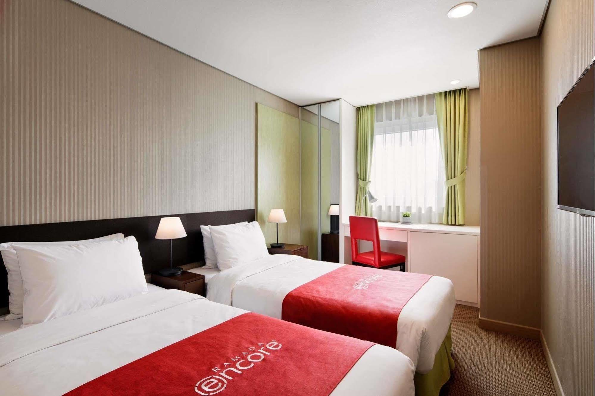 Ramada Encore By Wyndham Seoul Dongdaemun Bagian luar foto